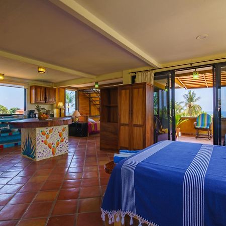 Hotel Casamar Suites Пуерто-Ескондідо Екстер'єр фото